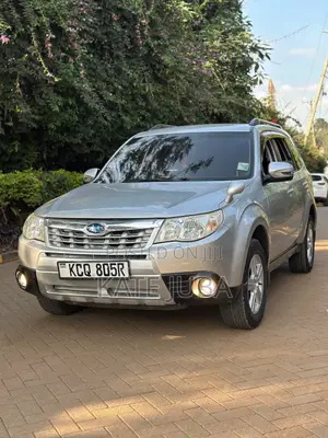 Subaru Forester 2011 Silver