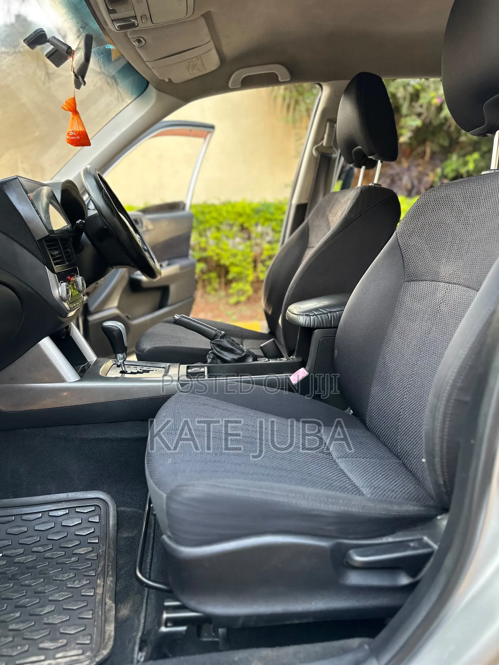 Subaru Forester 2011 Silver