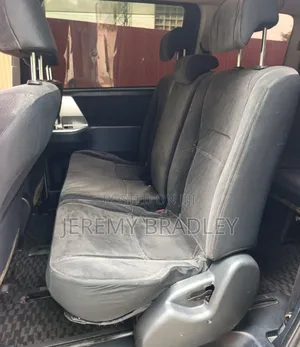 Toyota Noah 2012 Gray