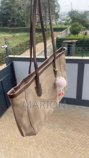 Elegant and Quality Ladies Handbag