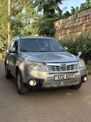 Subaru Forester 2011 Silver