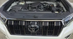 Toyota Land Cruiser Prado 2021 White