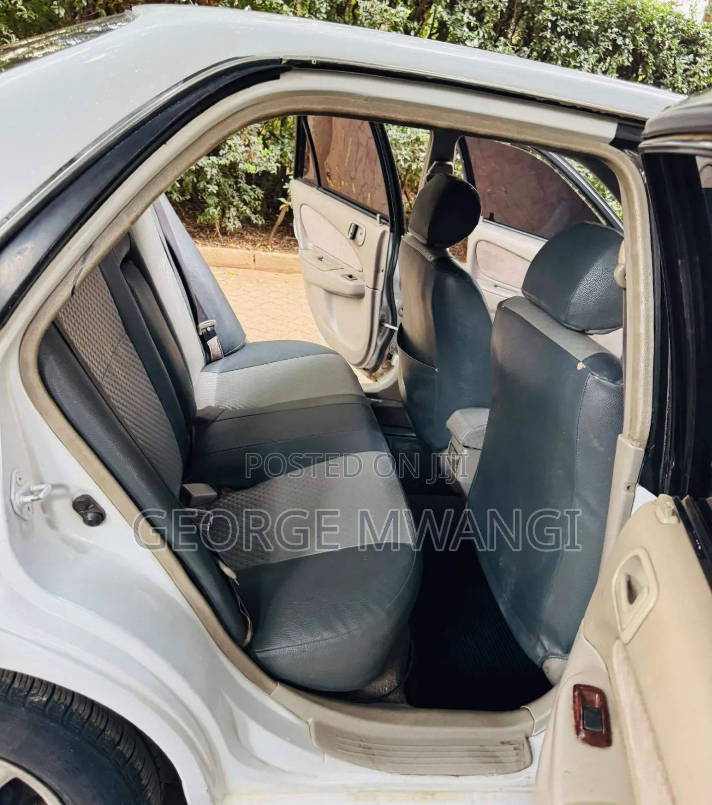 Toyota Corolla 1998 White