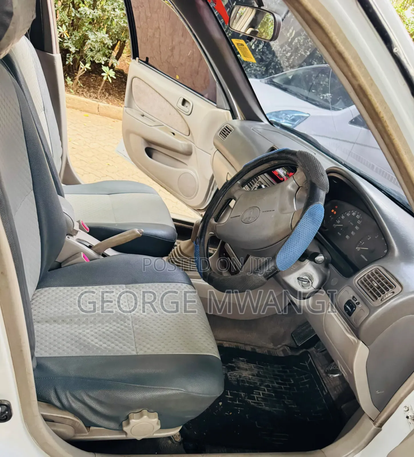 Toyota Corolla 1998 White