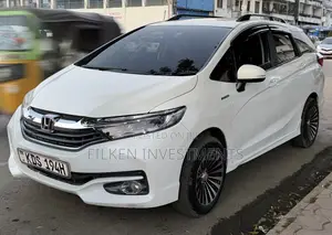 Honda Fit Shuttle 1.5 Hybrid 2WD 2017 White