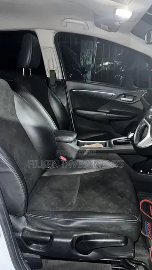 Honda Fit Shuttle 1.5 Hybrid 2WD 2017 White