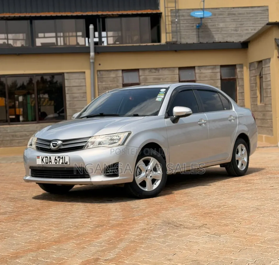 Toyota Axio 2013 Silver