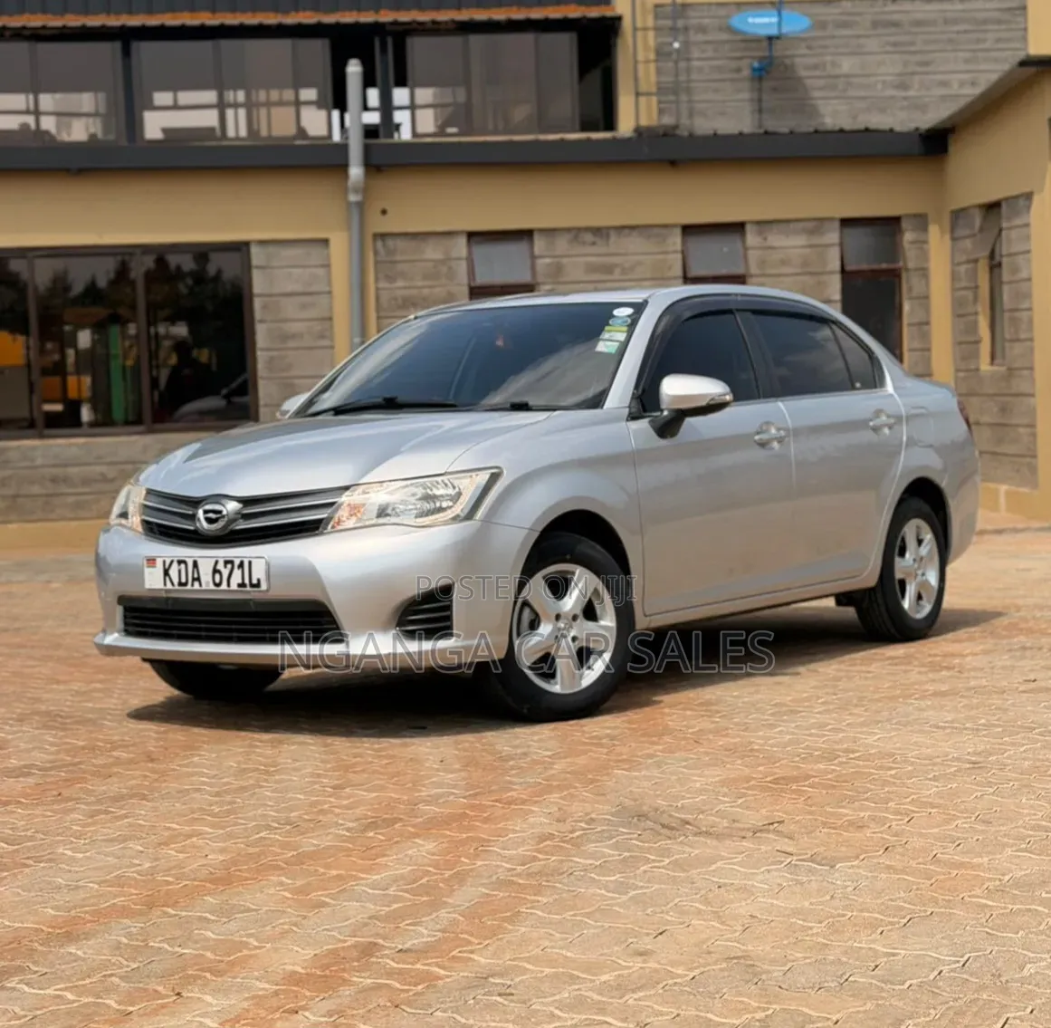 Toyota Axio 2013 Silver