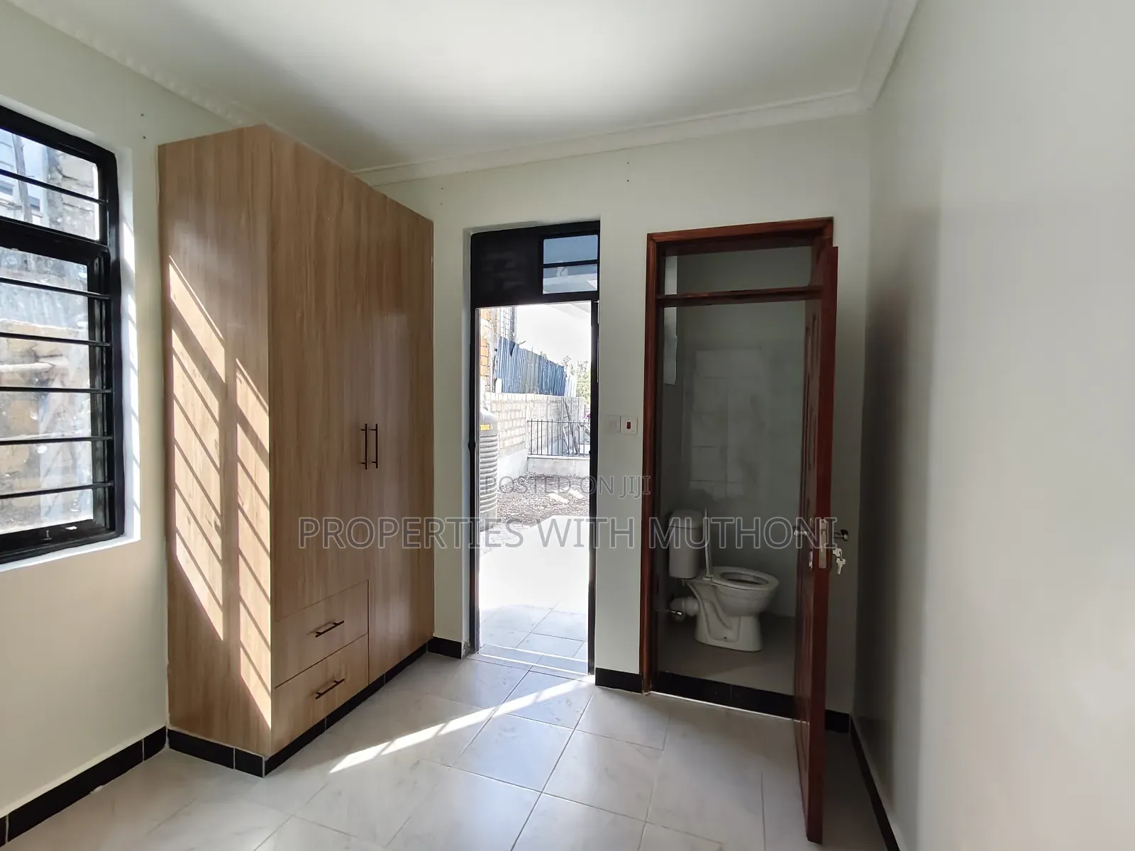 4bdrm Bungalow in Matasia for sale