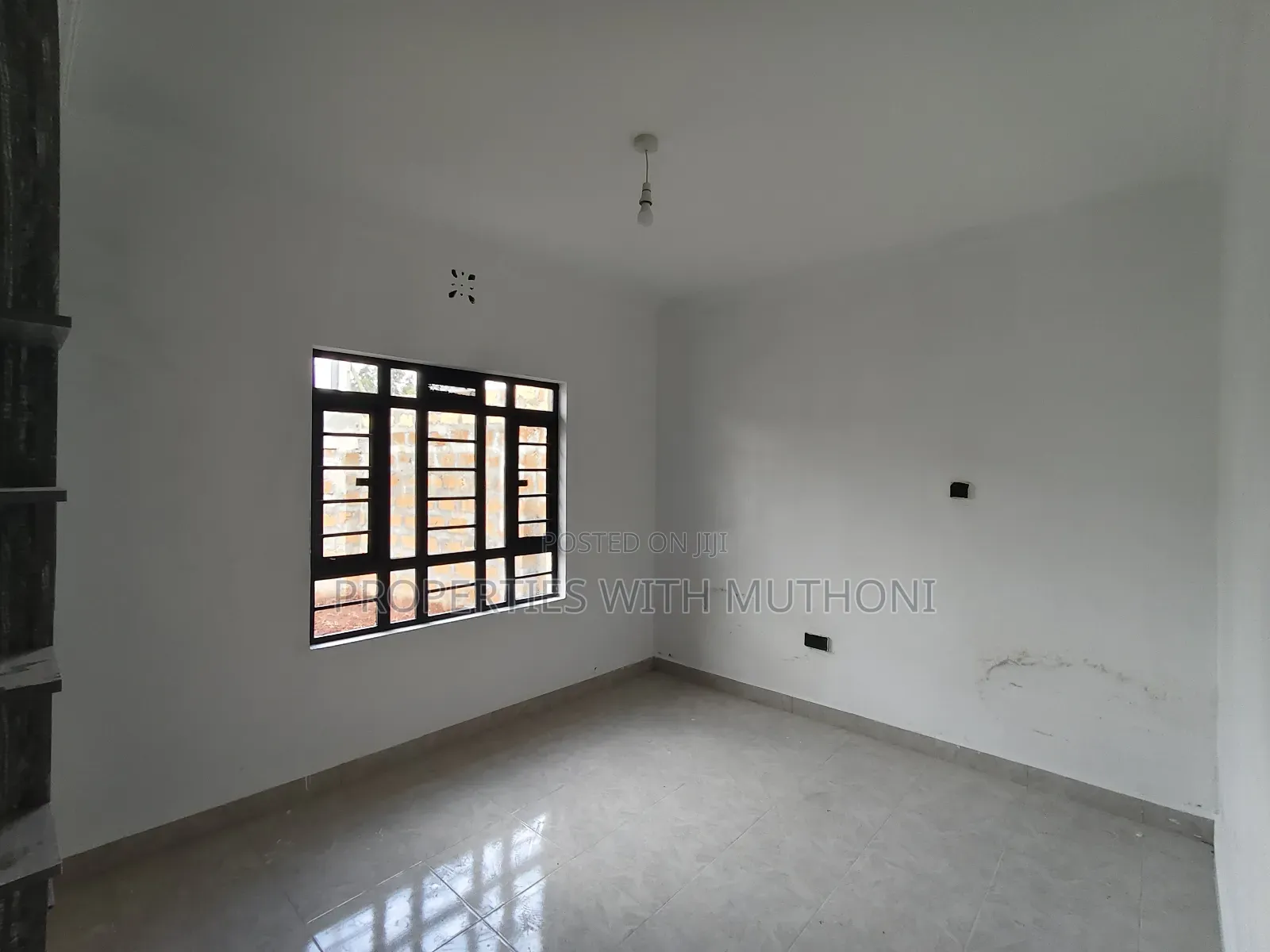 5bdrm Bungalow in Matasia for sale