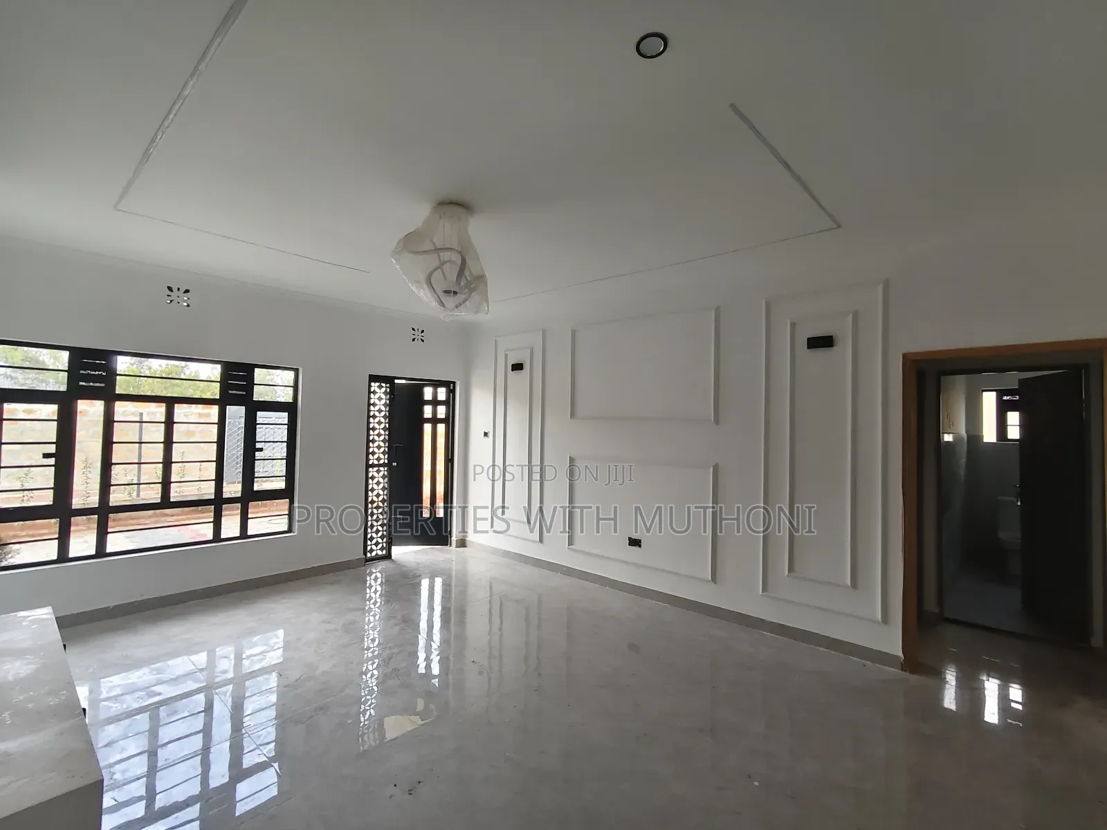 5bdrm Bungalow in Matasia for sale