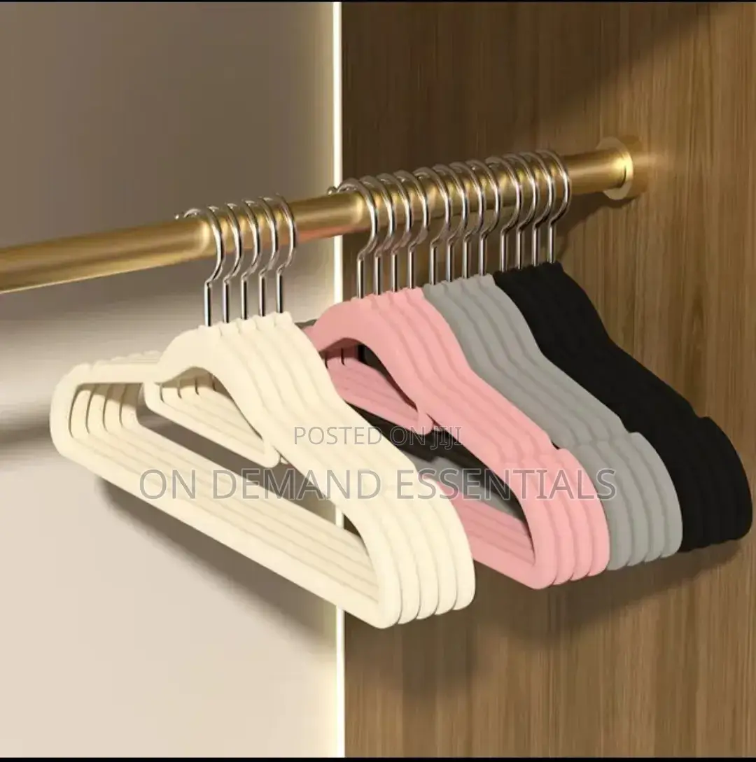10 PCS Velvet Non-Slip Hangers With Tie Bar