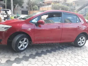 Toyota Auris 2008 Red