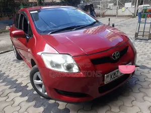 Toyota Auris 2008 Red