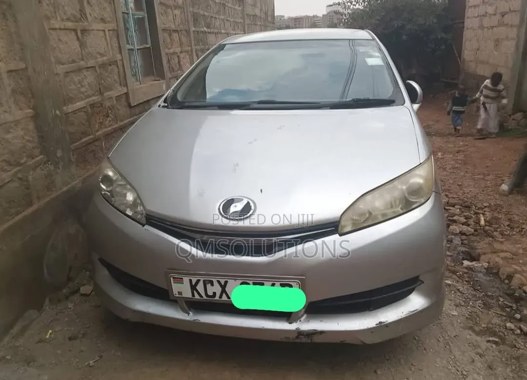 Toyota Wish 2012 Silver