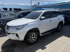 Toyota Fortuner 2019 White