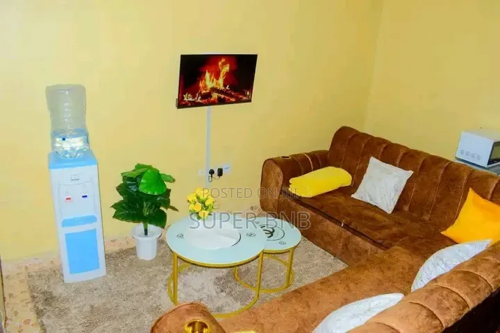 Airbnb Kamakis Eastern Bypass 1.7 Lounge