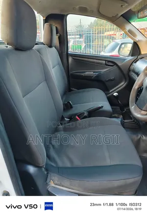 Isuzu D-MAX 2016 White