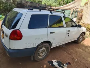 Nissan Advan 2005 Off white