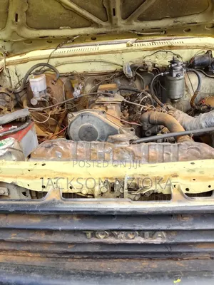 Toyota Hilux 1990 Beige