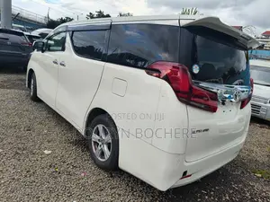 Toyota Alphard 2.5 Petrol AWD 2018 White