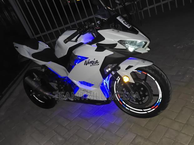 Kawasaki Ninja 400 2020 White - thumbnail 5