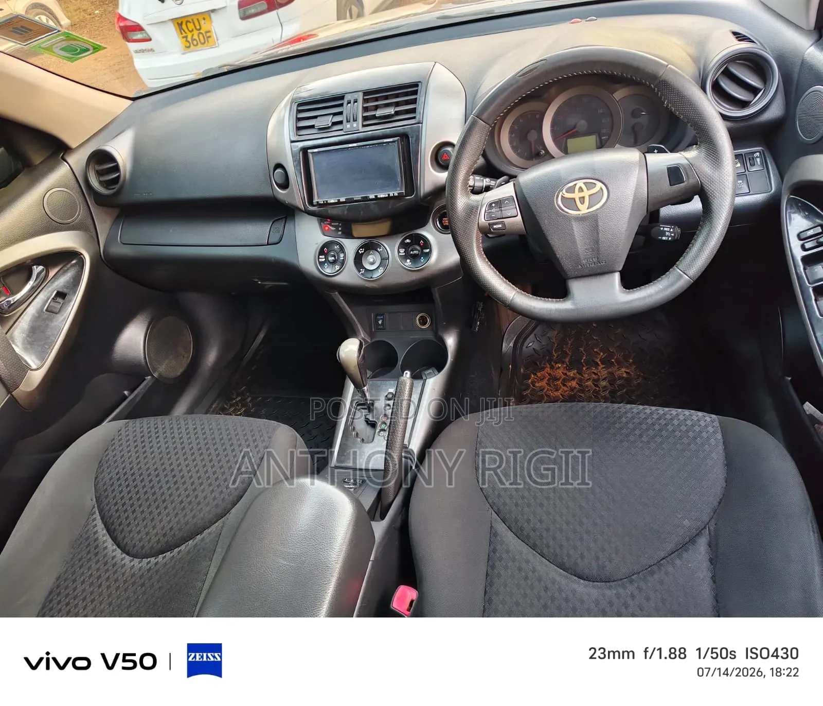 Toyota Vanguard 2012 Black
