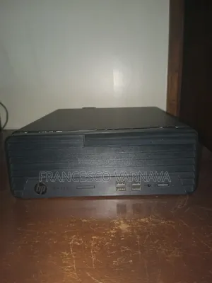 Desktop Computer HP 8GB AMD Ryzen 5 SSD 512GB