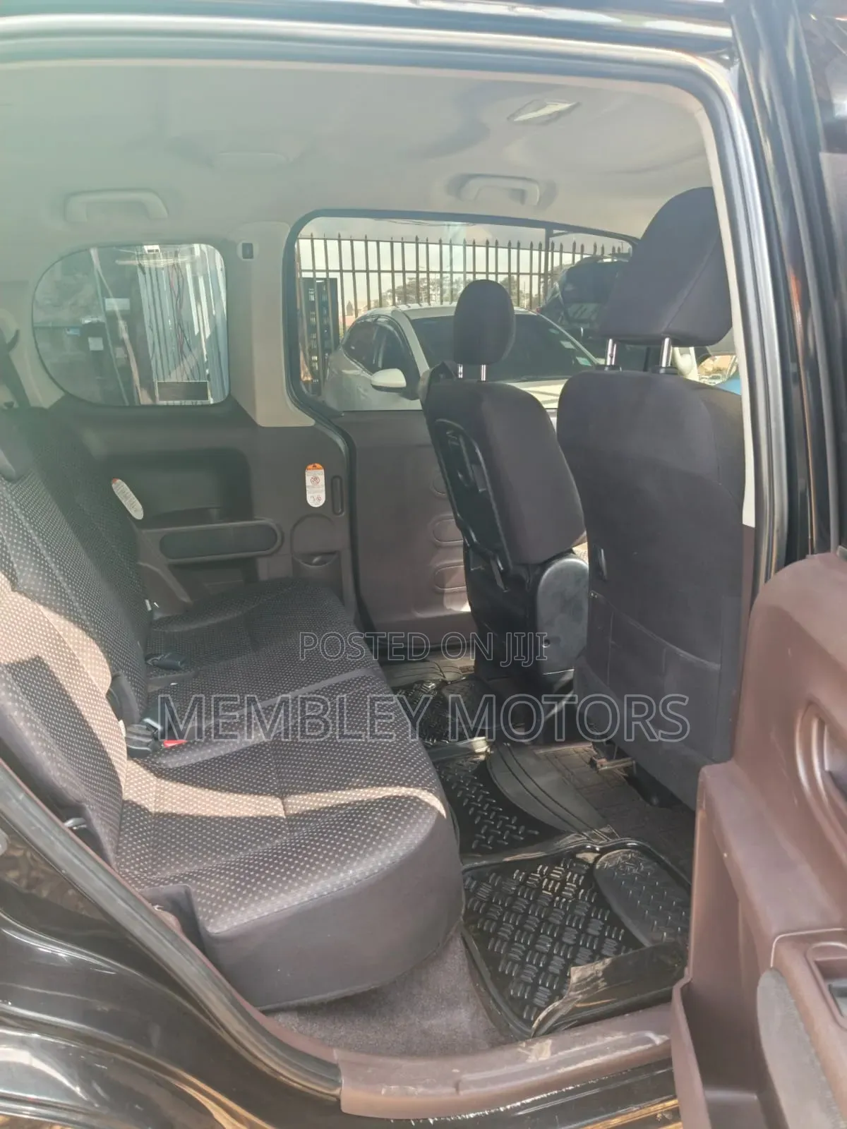 Toyota Spade 2017 Black