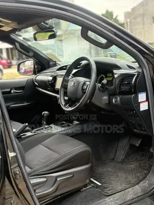 Toyota Hilux Revo Double Cab Deisel 2.4 AWD 2020 Black