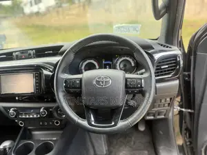 Toyota Hilux Revo Double Cab Deisel 2.4 AWD 2020 Black