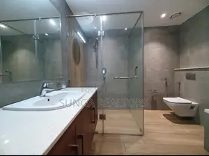 3bdrm Apartment in Parklands Rd. for rent
