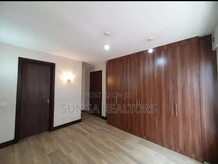 3bdrm Apartment in Parklands Rd. for rent