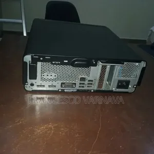 Desktop Computer HP 8GB AMD Ryzen 5 SSD 512GB