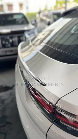 Porsche Cayenne 2021 White