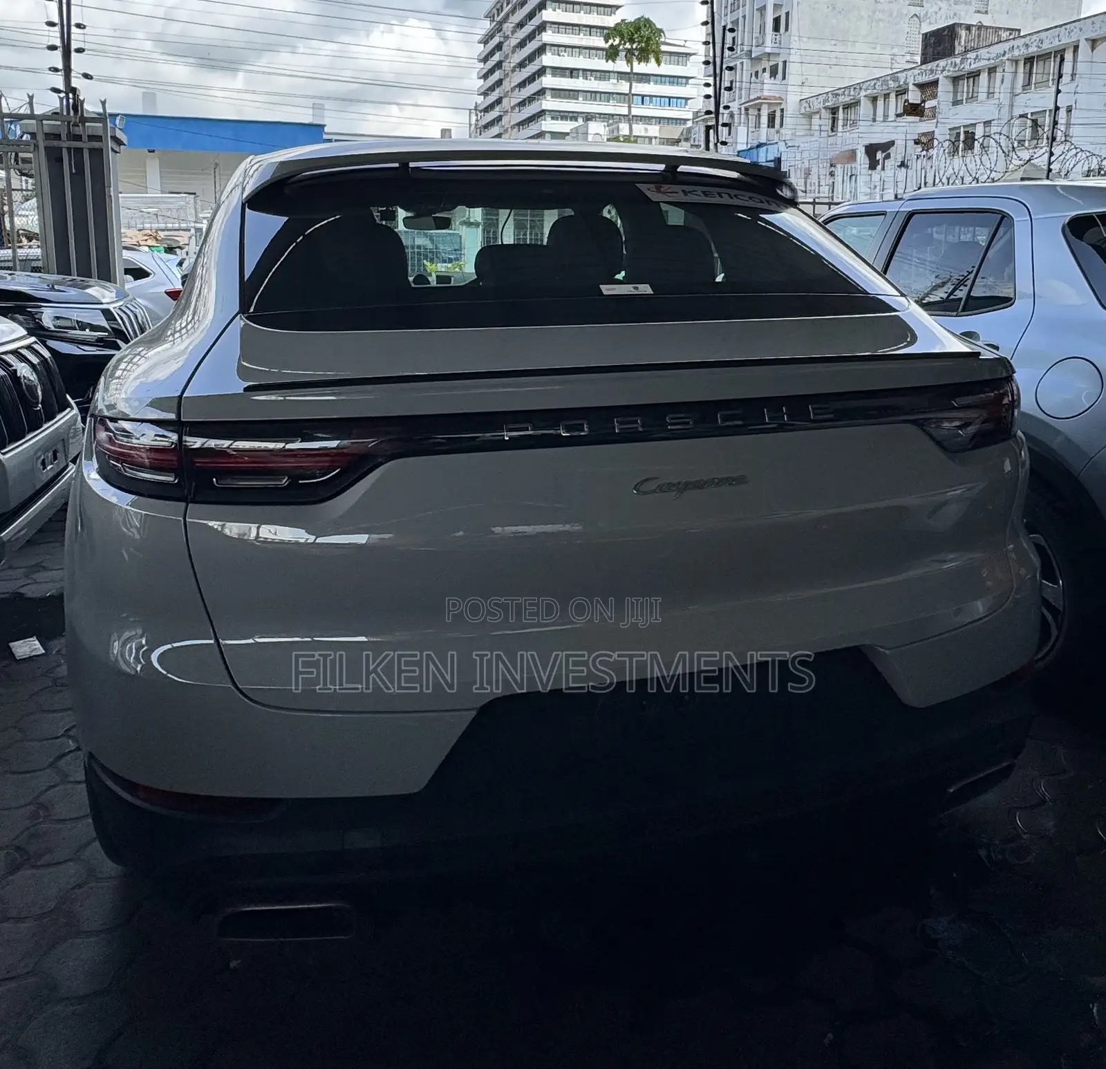 Porsche Cayenne 2021 White