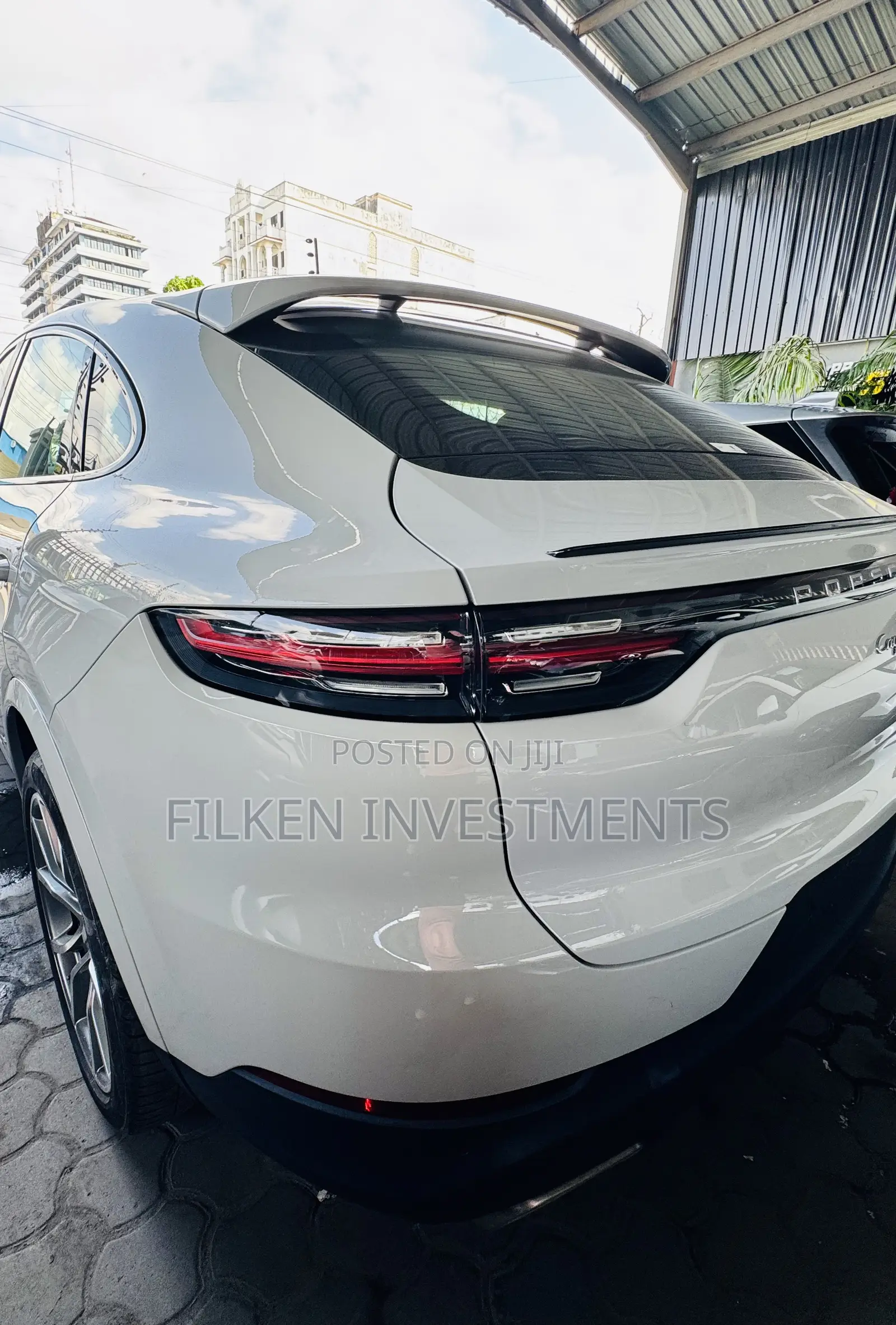Porsche Cayenne 2021 White