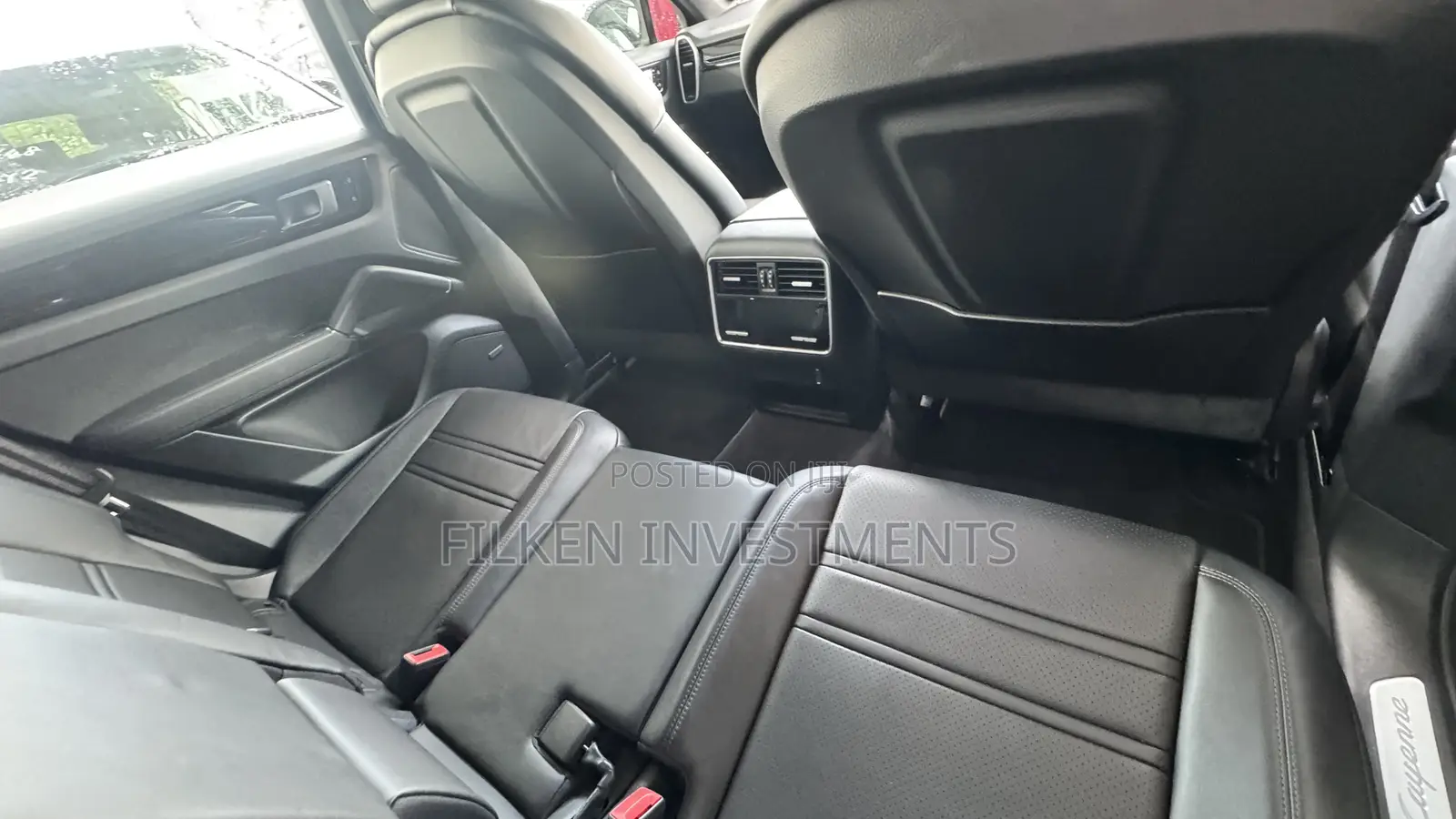 Porsche Cayenne 2021 White