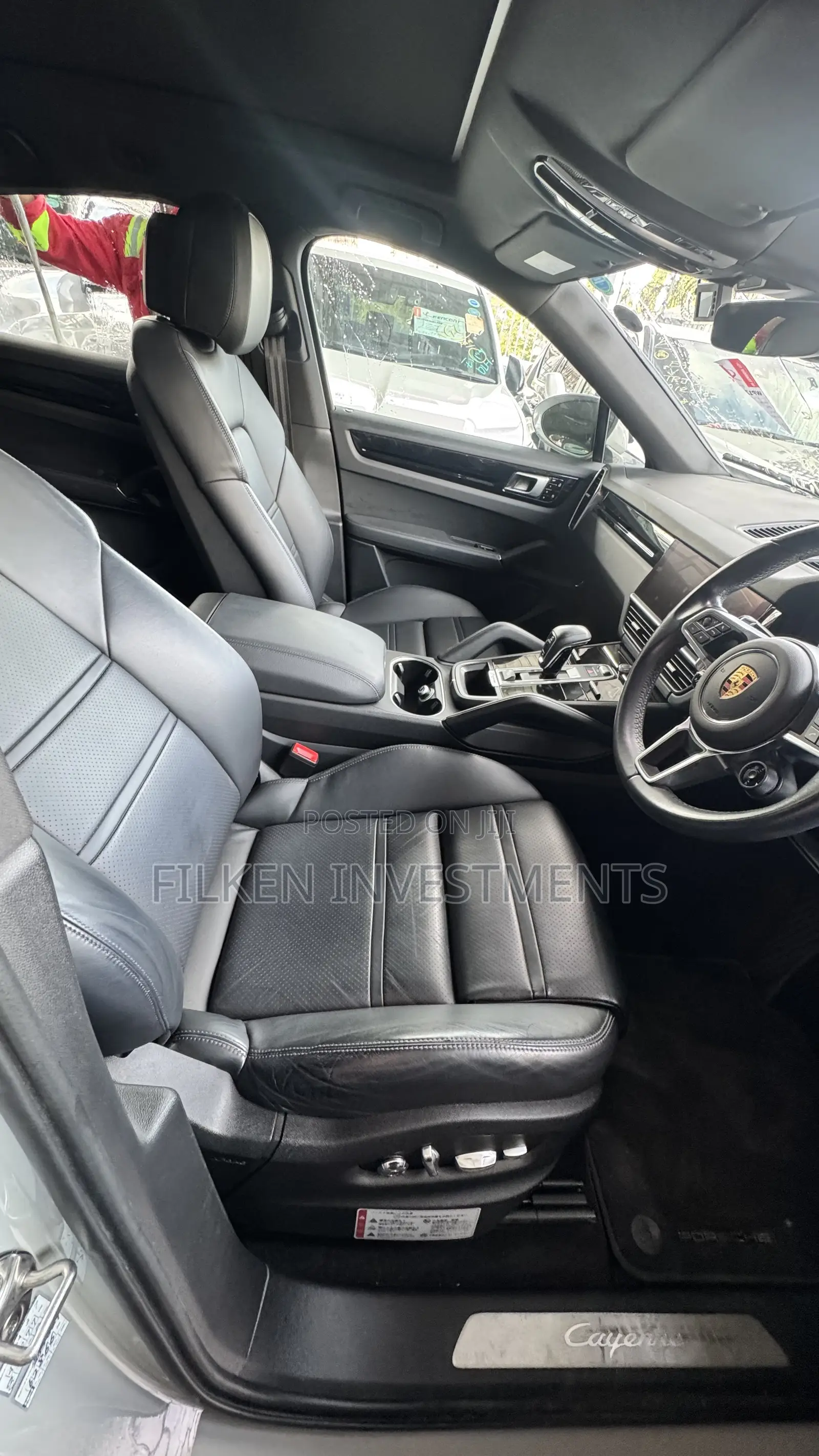 Porsche Cayenne 2021 White