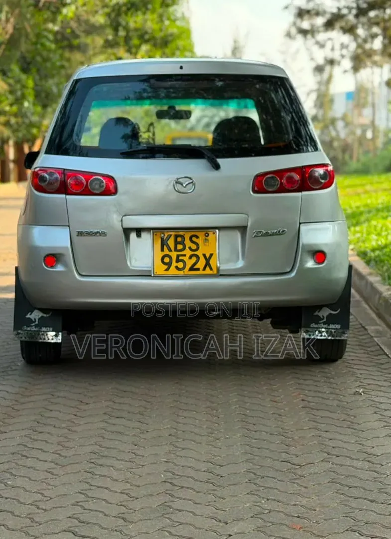 Mazda Demio 2003 Silver