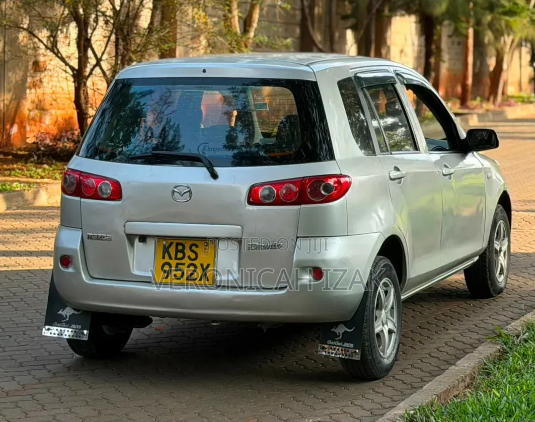 Mazda Demio 2003 Silver