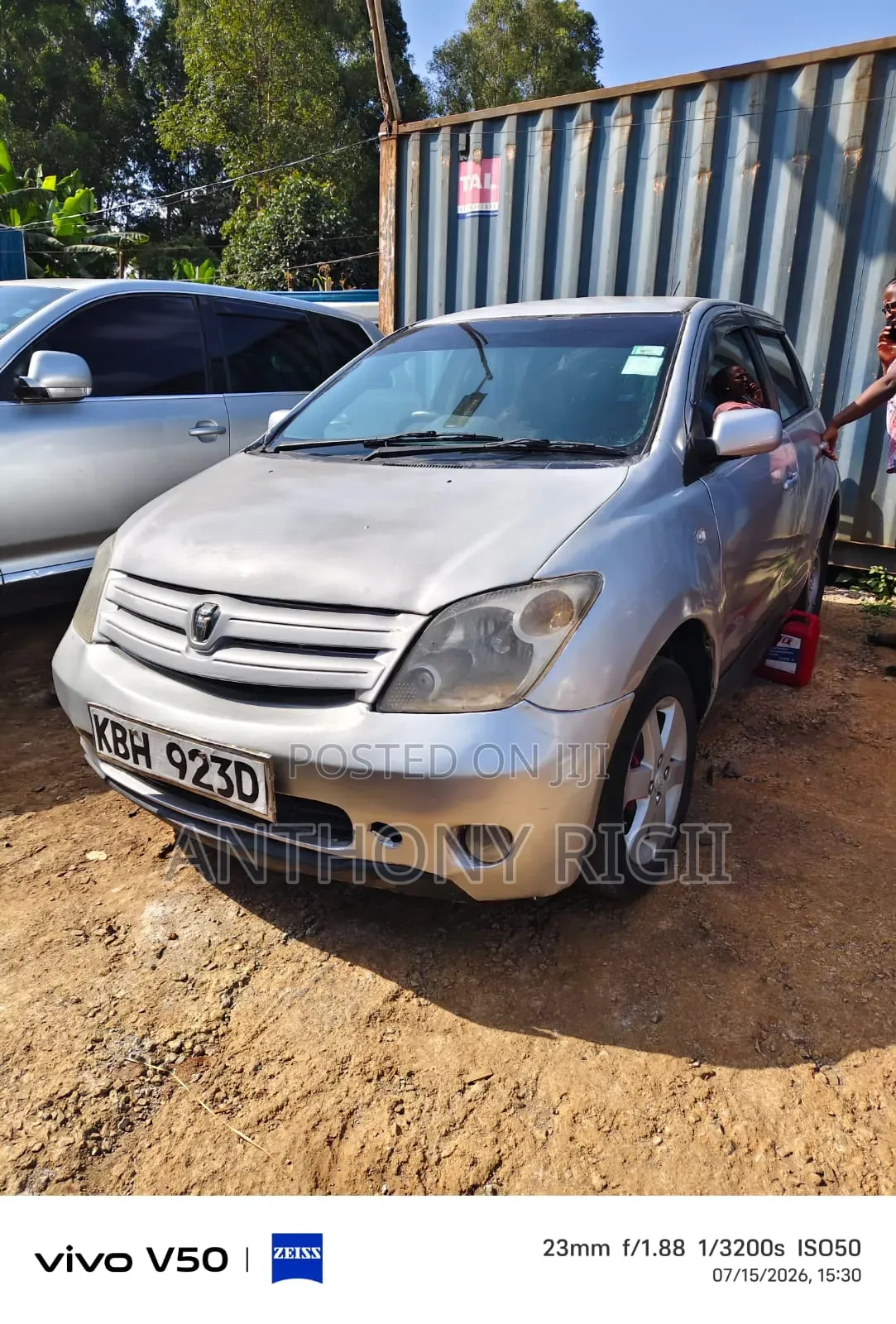 Toyota IST 2003 Silver