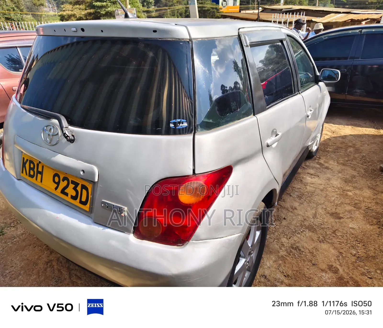Toyota IST 2003 Silver