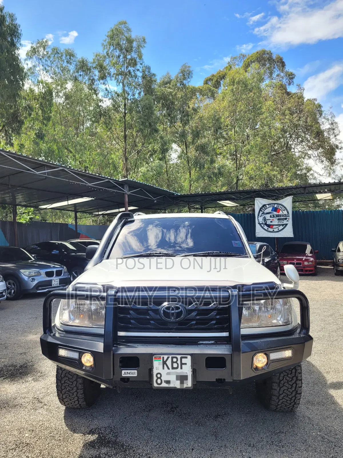 Toyota Land Cruiser 2002 White