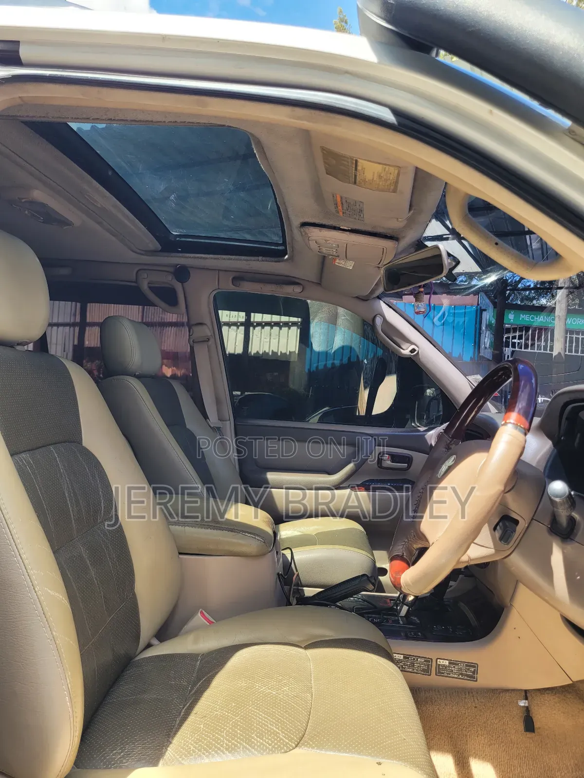Toyota Land Cruiser 2002 White