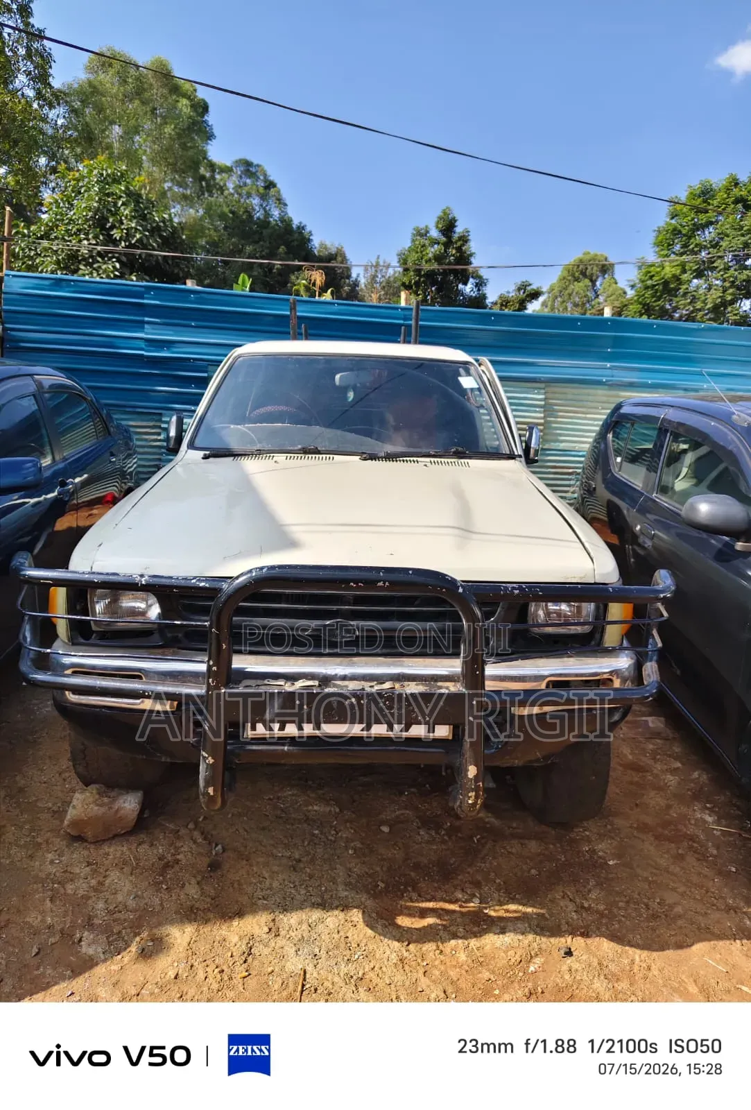 Toyota Hilux 1998 White