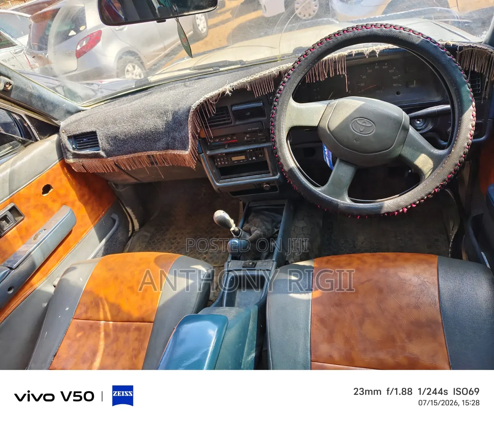 Toyota Hilux 1998 White
