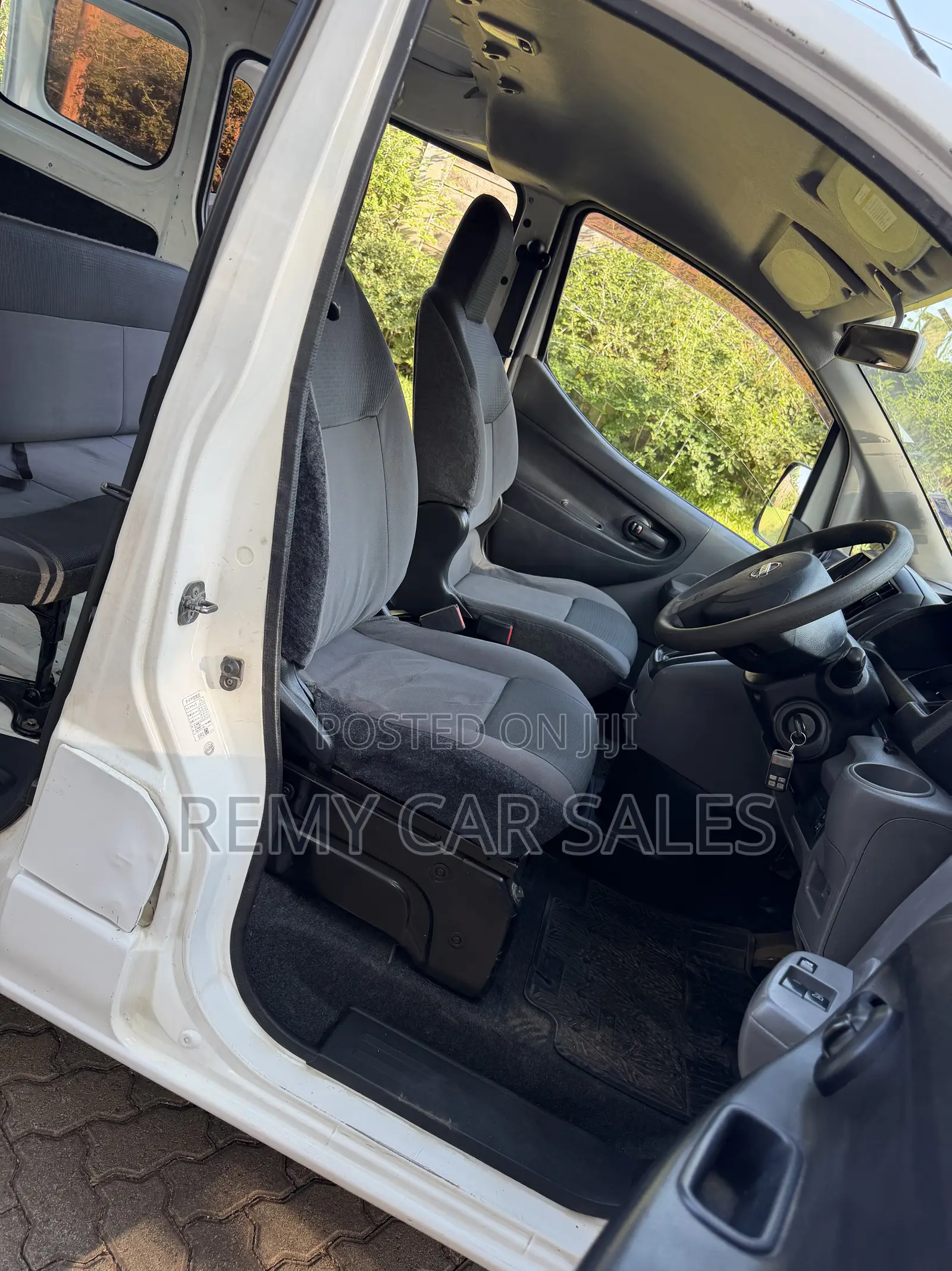 Nissan NV200 2012 White