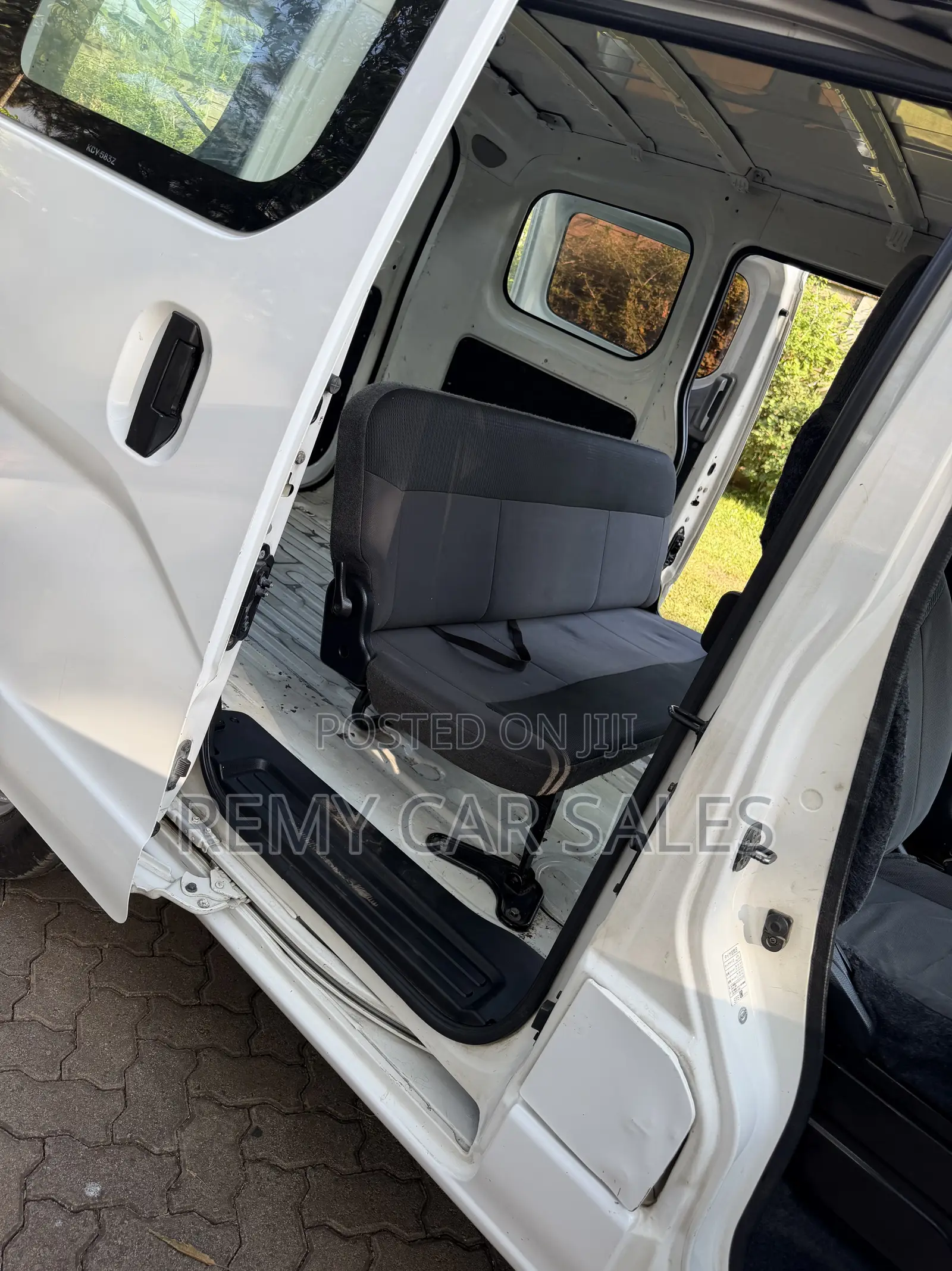 Nissan NV200 2012 White