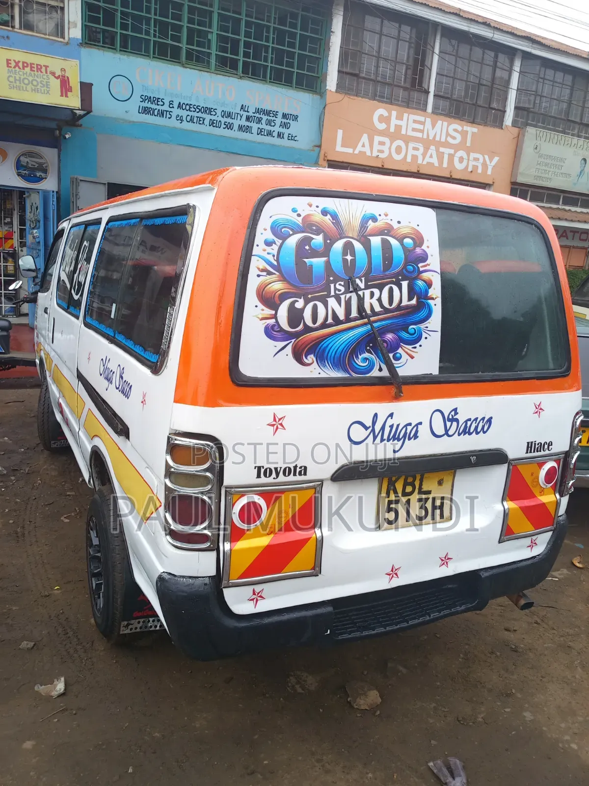 Toyota HiAce 2004 White
